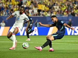Vinicius stars as Brazil cruise past Haiti
