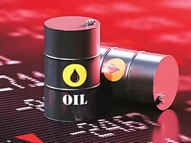 Oil prices gain over 5%