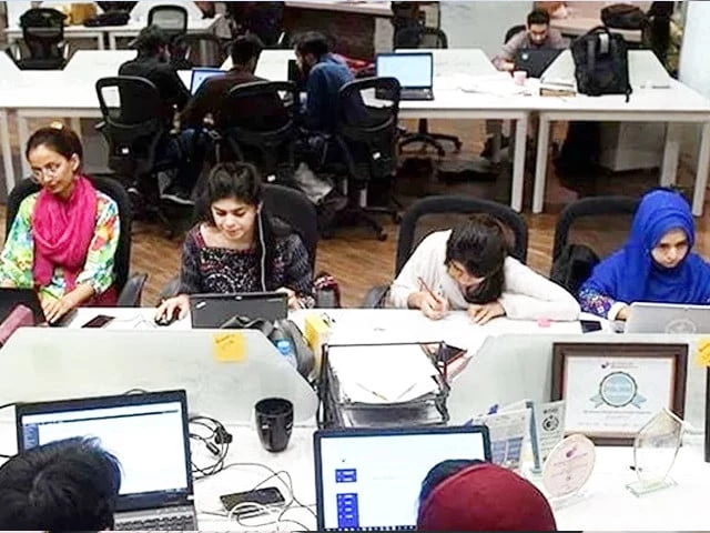 Women entrepreneurs get Rs1.5m digital financing