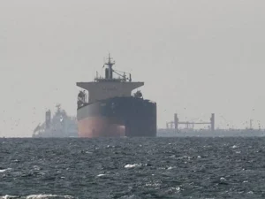 Indian tankers transit Strait of Hormuz