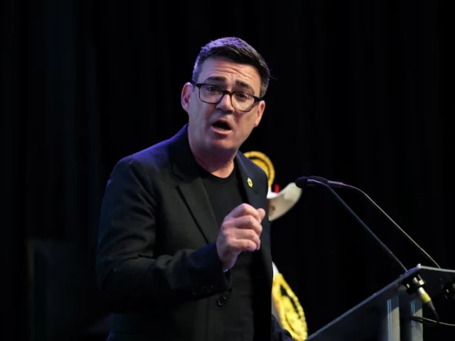 Andy Burnham’s election win paves way for bid to oust UK PM Starmer