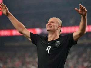 Haaland fires Norway into World Cup last 32