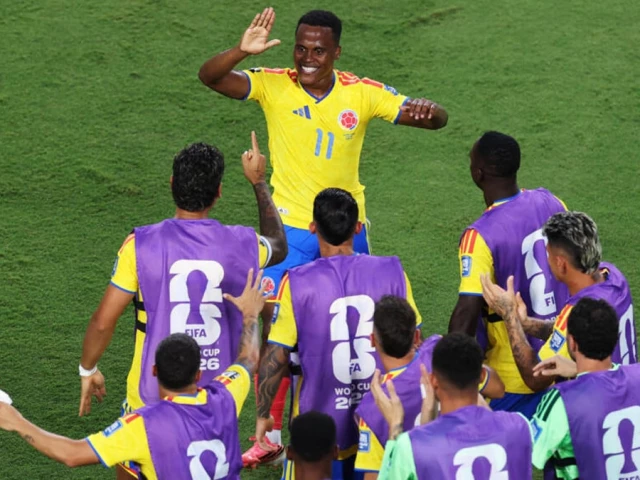 Colombia overcome Ghana to reach last 16