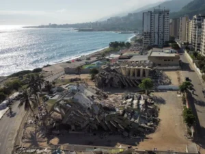 Death toll from Venezuela quakes rises to 3,811 as government seeks frozen funds