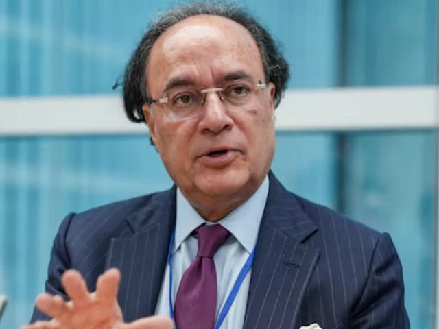 Envoy, FinMin explore capital market avenues