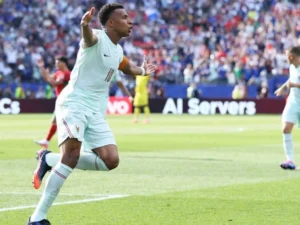 France beat Morocco to reach World Cup semis